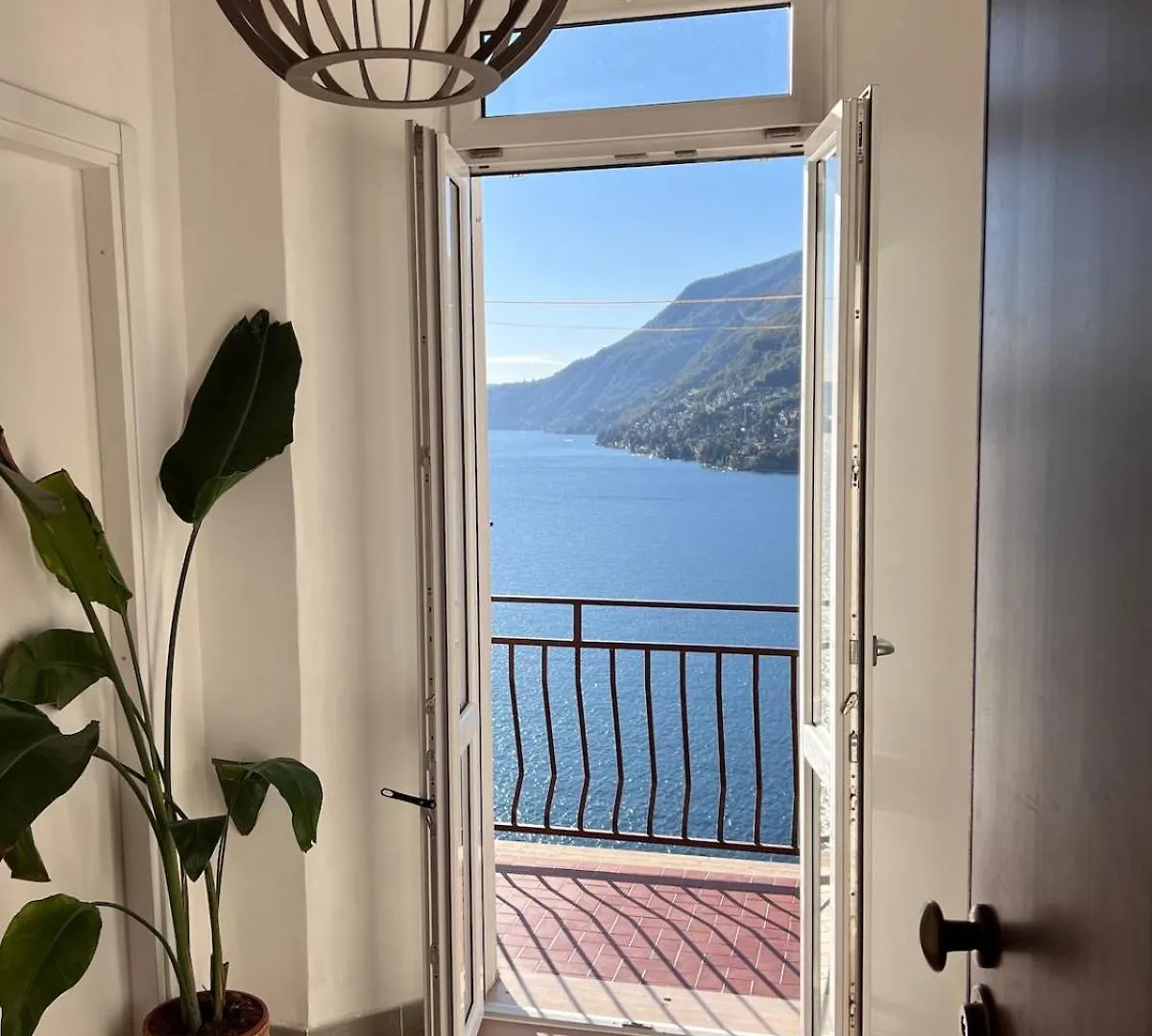 Lake View Apartment Pognana Lario Италия